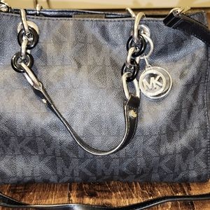 Michael Kors | MK Handbag